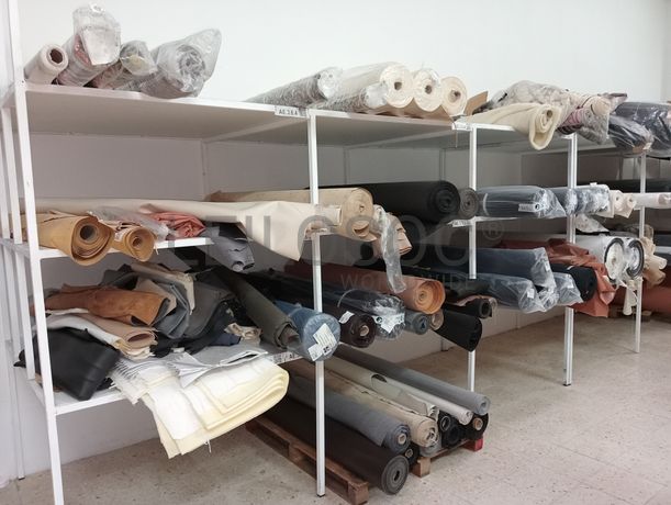 Estantes industriais · Stock