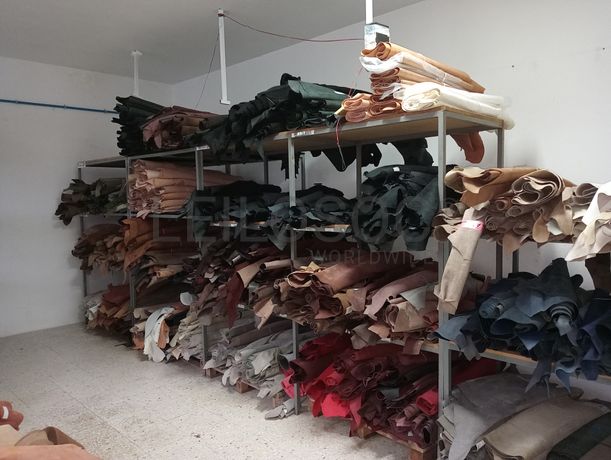 Estantes industriais · Stock