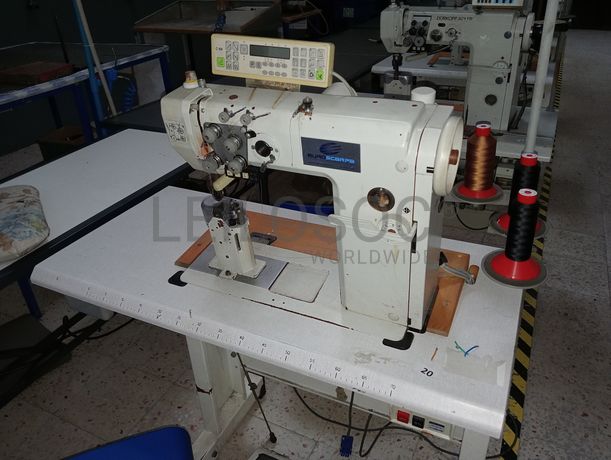 Máquina de Coluna Alta