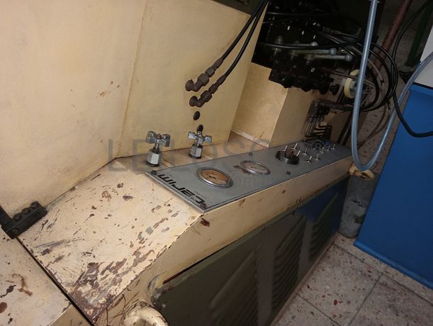 Máquina de Centrar Bicos