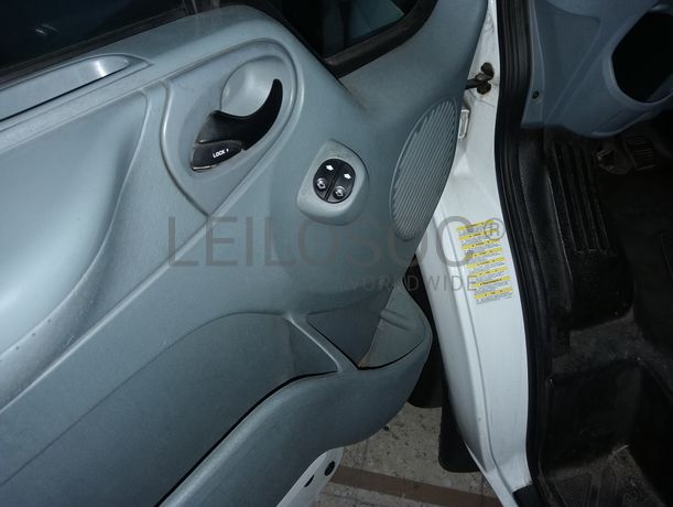 Ford Transit 115 T300 · Ano 2011