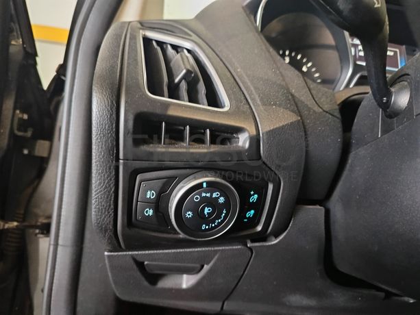 Ford Focus · Ano 2015  