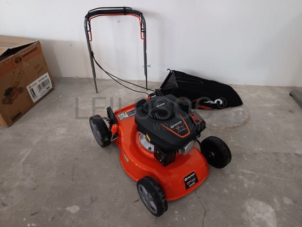 Máquina Cortar Relva