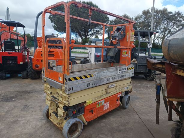 Plataforma Elevatória JLG ·Ano 2014