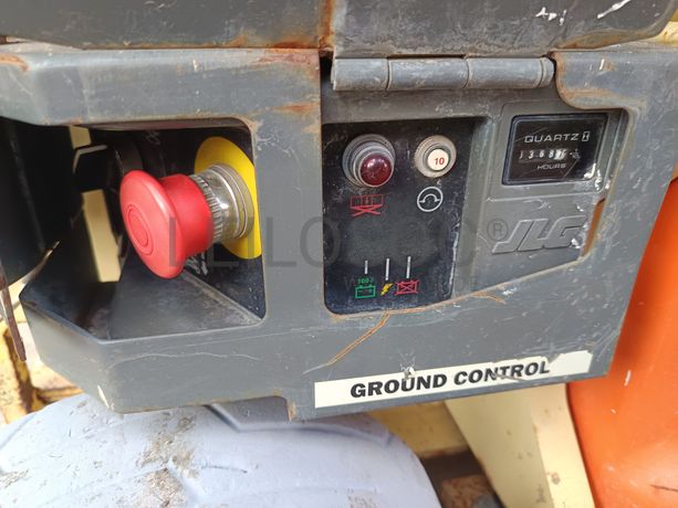 Plataforma Elevatória JLG ·Ano 2014