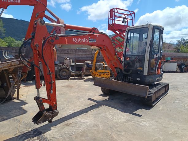 Mini Giratória Kubota · Ano 2007