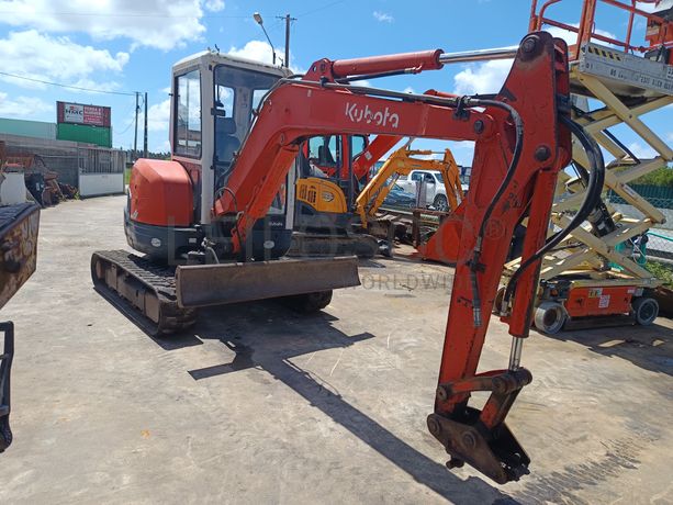 Mini Giratória Kubota · Ano 2007