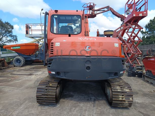 Mini Giratória Kubota · Ano 2000