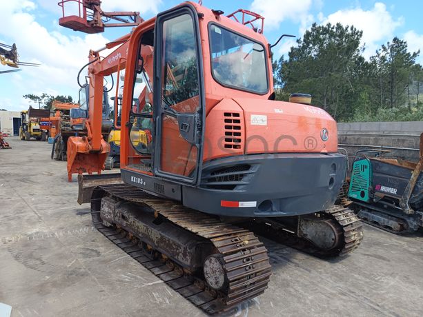 Mini Giratória Kubota · Ano 2000