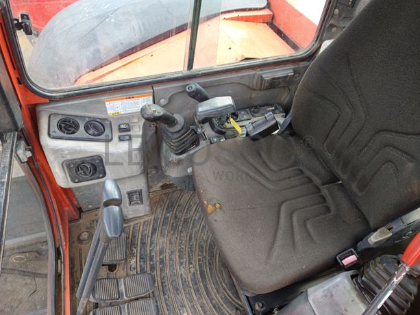 Mini Giratória Kubota · Ano 2000