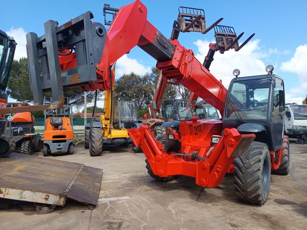 Empilhador Telescópico Manitou · Ano 2000