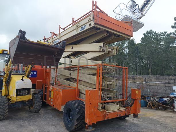 Plataforma Elevatória JLG · Ano 2001