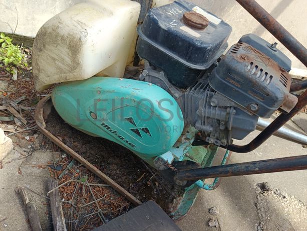 Placa compactadora Mikasa