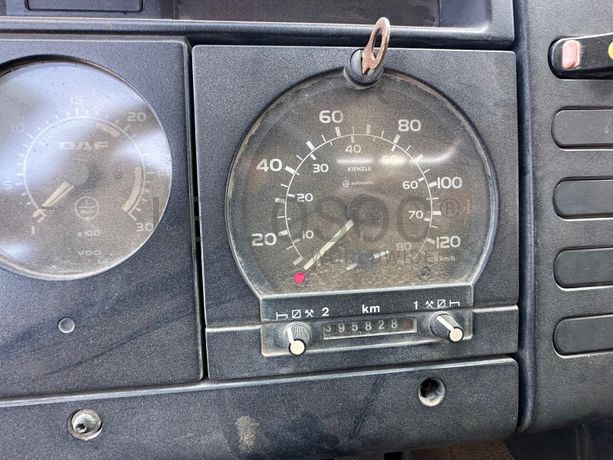 Camião Trator DAF FT85CF 430/350