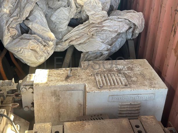 Máquinas de cortar ferro.