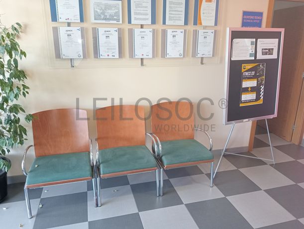 Equipamentos e Mobiliário de Escritório 