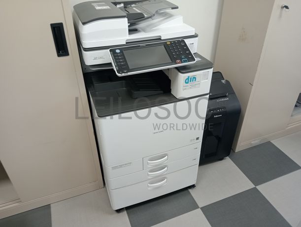 Equipamentos e Mobiliário de Escritório 