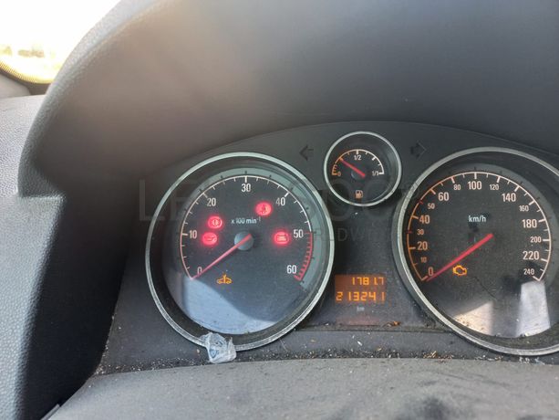 Opel Astra · Ano 2006  