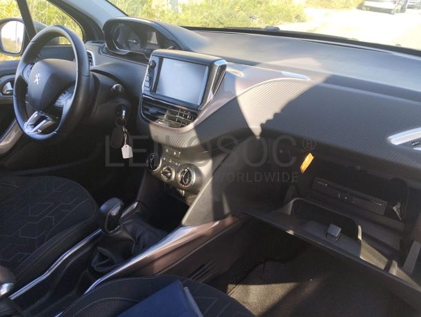 Peugeot 2008 · Ano 2014