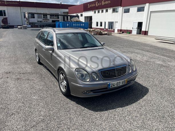 Mercedes-Benz E 320 CDi · Ano 2003