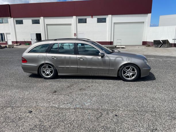 Mercedes-Benz E 320 CDi · Ano 2003