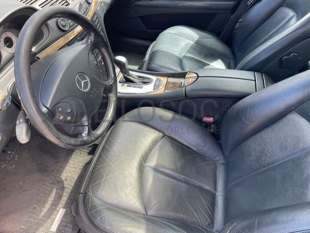 Mercedes-Benz E 320 CDi · Ano 2003