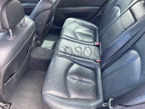 Mercedes-Benz E 320 CDi · Ano 2003