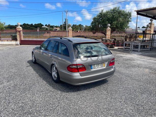 Mercedes-Benz E 320 CDi · Ano 2003
