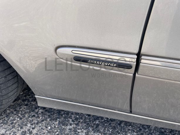 Mercedes-Benz E 320 CDi · Ano 2003