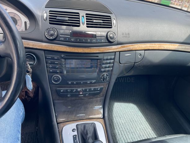 Mercedes-Benz E 320 CDi · Ano 2003