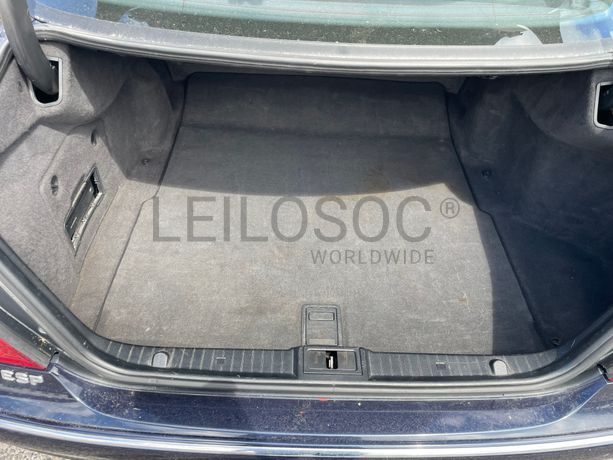 Mercedes-Benz E 220 CDi · Ano 2003