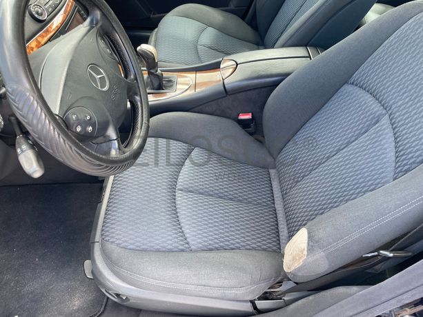 Mercedes-Benz E 220 CDi · Ano 2003
