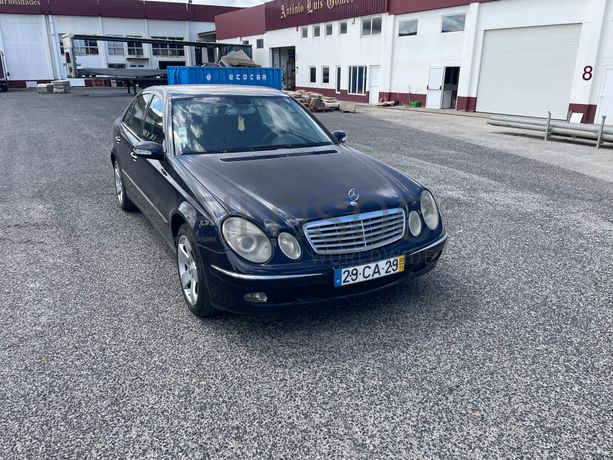 Mercedes-Benz E 220 CDi · Ano 2003