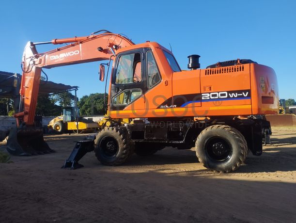 Giratórias a rodas – Daewoo – Caterpillar 