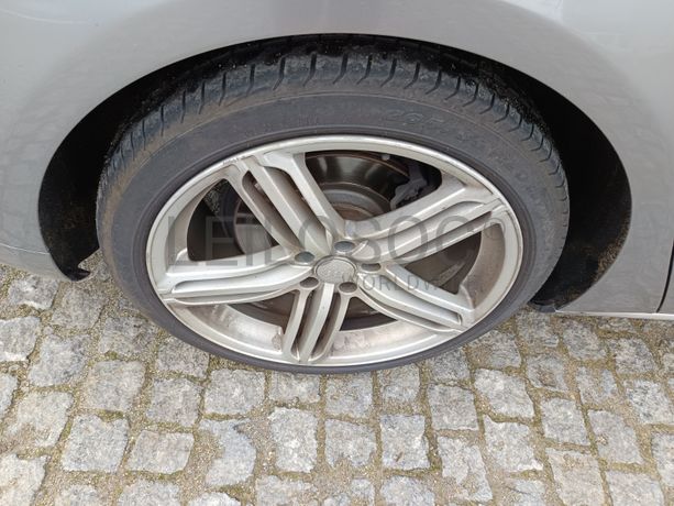 Audi A8 · Ano 2010