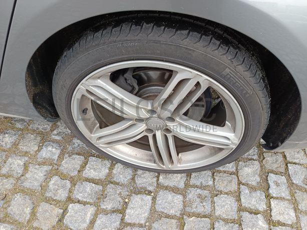 Audi A8 · Ano 2010