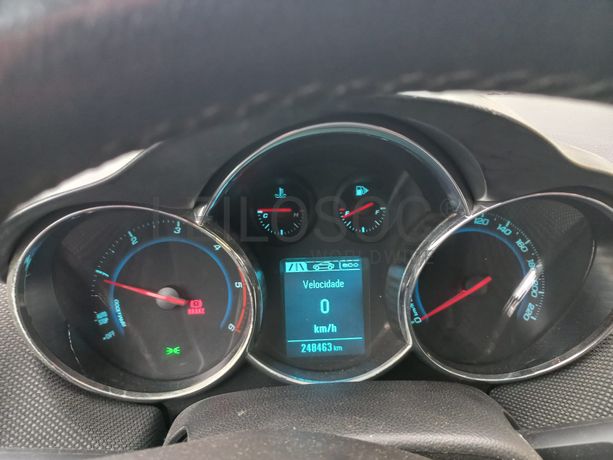Chevrolet Cruze · Ano 2012