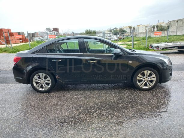 Chevrolet Cruze · Ano 2012