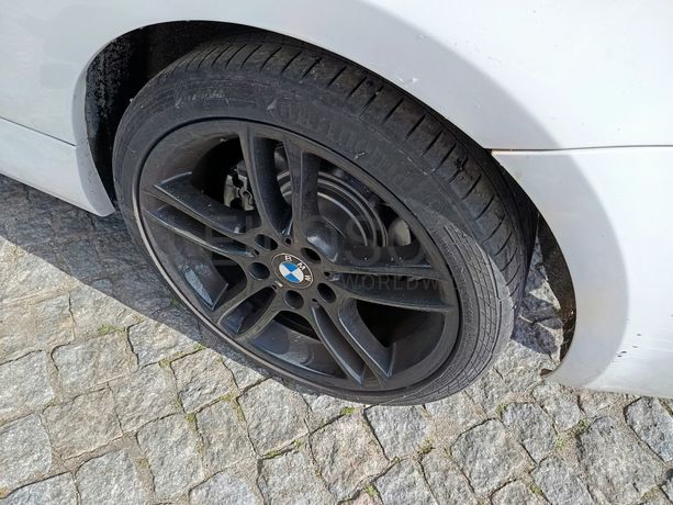 BMW 118d · Ano 2010   