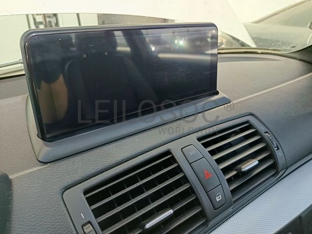 BMW 118d · Ano 2010   