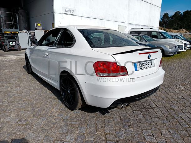 BMW 118d · Ano 2010   
