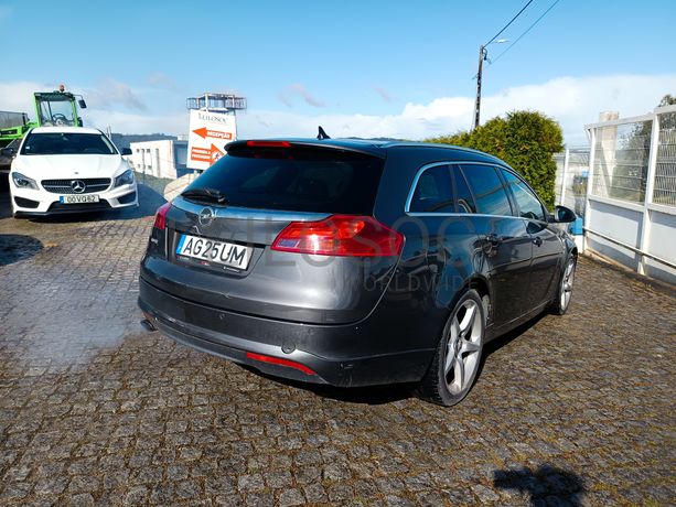 Opel Insígnia · Ano 2011   