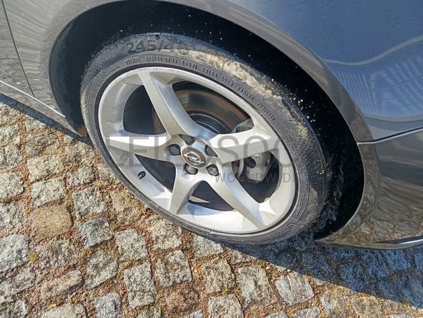 Opel Insígnia · Ano 2011   