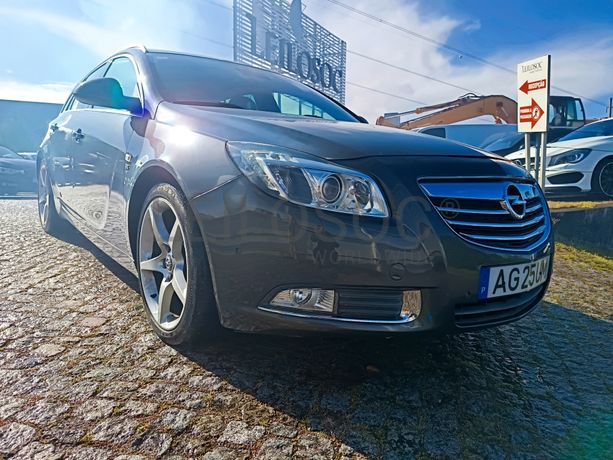 Opel Insígnia · Ano 2011   