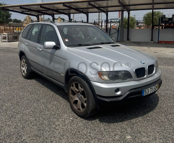 BMW X5 · Ano 2001