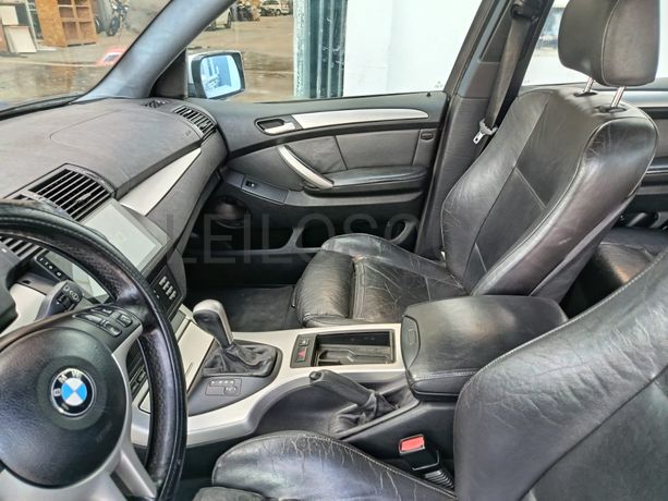 BMW X5 · Ano 2001