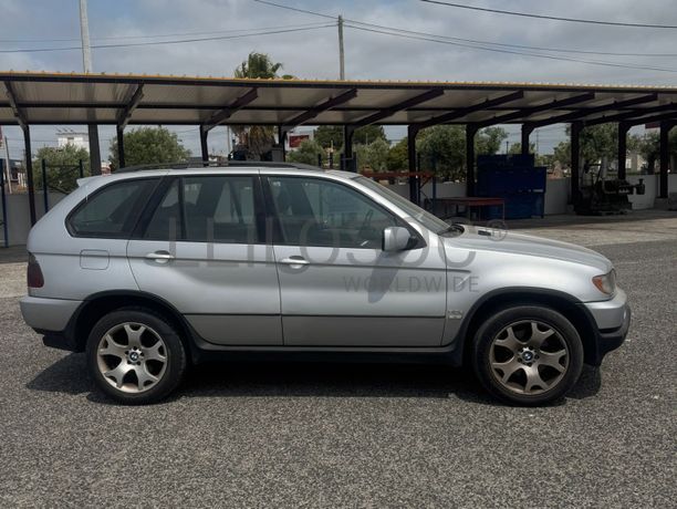 BMW X5 · Ano 2001