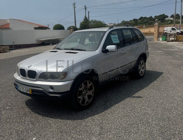 BMW X5 · Ano 2001