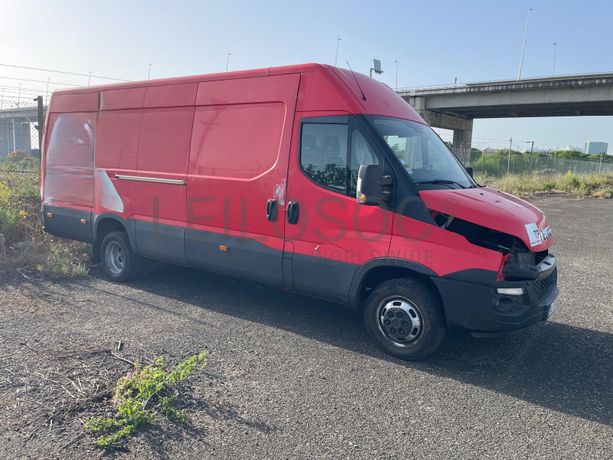 Iveco Daily 35 150 · Ano 2017