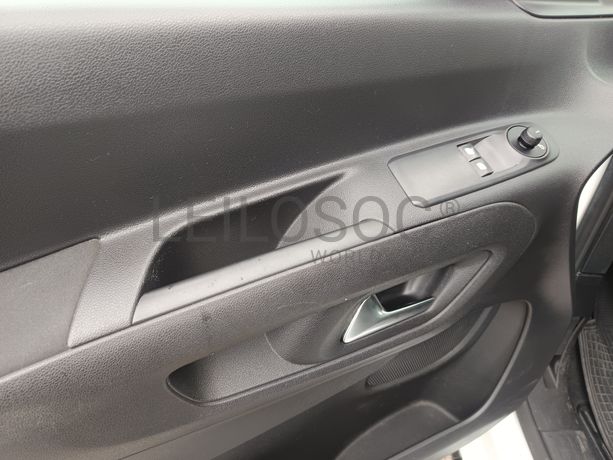 Peugeot Rifter · Ano 2021